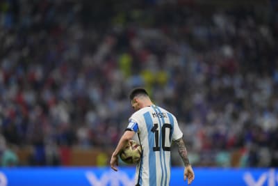 Lionel Messi wins World Cup for Argentina to push claim to be soccer's GOAT