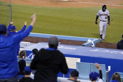 Pujols hits 1st homer with Dodgers and 668th of his career