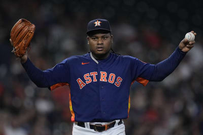 Houston Astros catcher Martin Maldonado warms up in the first