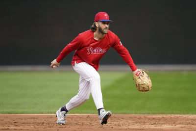 Philadelphia Phillies Bryce Harper awaits his first pitch in a Phillies  uniform - Gold Medal Impressions