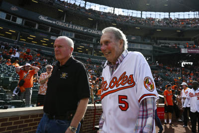 Orioles rally from four-run deficit to beat Marlins 6-5 for 7th straight  win - CBS Baltimore