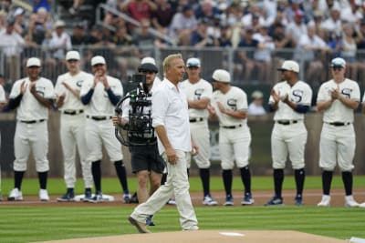 Field of Dreams game: Walk-off homer caps Hollywood ending for White Sox, MLB