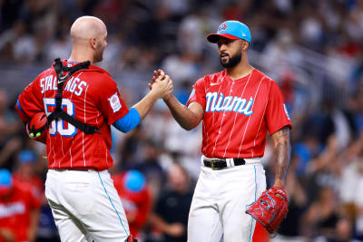 Jorge Soler's homer helps the Marlins rally for a 3-2 win over the Reds