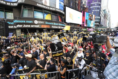 July 24, 2023, New York City, New York, USA: Actor CHLOE GRACE MORETZ seen  at SAG-AFTRA's ˜Rock the City for a Fair Contract' Rally held in Times  Square (Credit Image: © Nancy