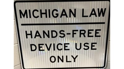 What is a Hands Free Device? (with pictures)