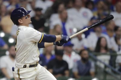 Luis Urias' second walk-off of homestand makes Brewers winners