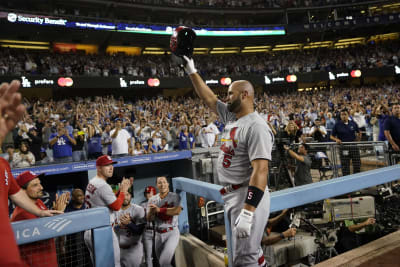 Pujols hits 700th home run, 4th player to reach mark