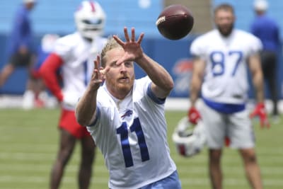 I'd rather die actually living': Bills WR Cole Beasley rather retire than  follow NFL COVID rules