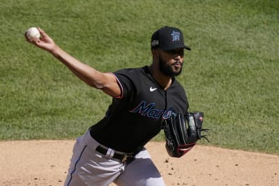 Miguel Rojas, Marlins present new car to family of teenager