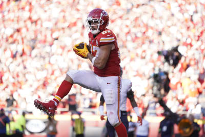 Chiefs' Travis Kelce signs with CAA for off-the-field representation -  Arrowhead Pride