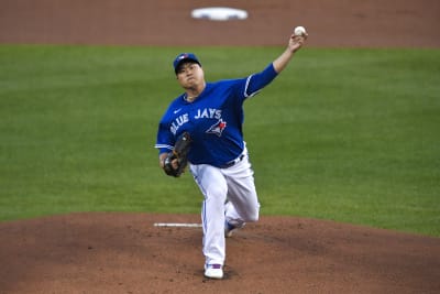 Blue Jays' Ryu Hyun-jin tosses 6 shutout innings for 1st win of