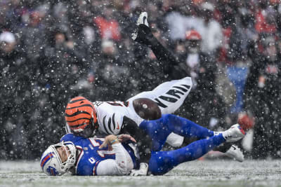 Bengals return to AFC championship with 27-10 rout of Bills