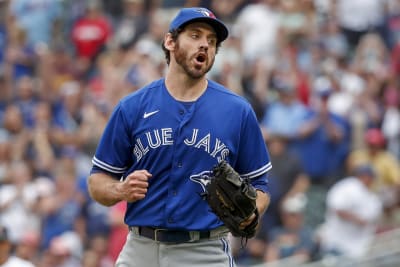 MLB: Blue Jays' Jordan Romano injured while walking dog