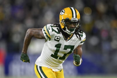 AP source: Raiders acquiring Davante Adams from Packers