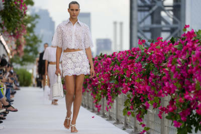 Watch the Spring/Summer 2024 Michael Kors Collection show livestream here