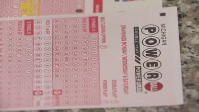 Powerball Jackpot Surges to $1.4 Billion After No Ticket Matches All Six  Numbers Drawn Wednesday