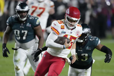 Patrick Mahomes: Kansas City Chiefs quarterback escapes significant knee  damage, NFL News