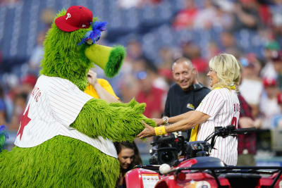 Even the Phillie Phanatic needs help sometimes