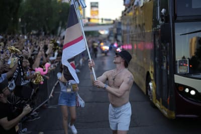 Golden Knights Stanley Cup parade draws hundreds of thousands of fans, Golden Knights