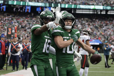 Antonio Brown Storms Off Field During Buccaneers' Win Over Jets - The New  York Times