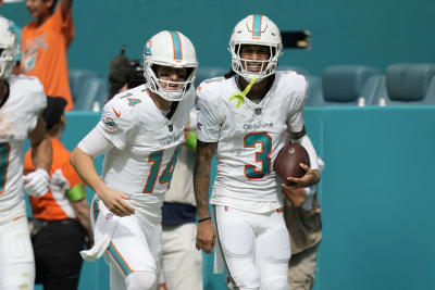 Miami Dolphins score a record 70 points in rout of Denver Broncos
