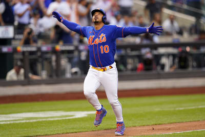 Mets top Yanks in Subway Series matchup of leaders - CBS New York