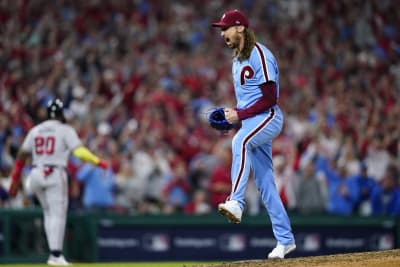 Castellanos hits 2 homers again, powers Phillies past Braves 3-1