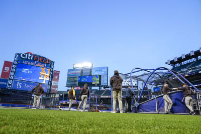 Star-studded Mets and Padres square off in wild-card round