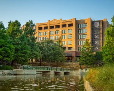 Hotels near San Antonio River Walk