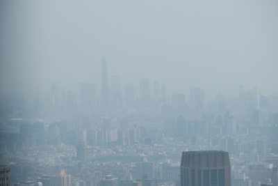 Yankee Stadium surrounded by haze, 'unhealthy' air from Canadian wildfires