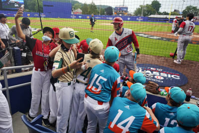 PHOTO HIGHLIGHTS: Angels vs. Indians at MLB Little League Classic