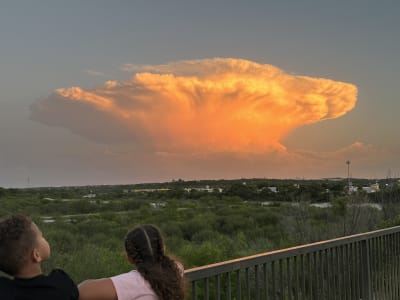 Seattle 'mushroom cloud' looks fake, but it isn't