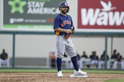 Jose Altuve reacts to passing Craig Biggio for Astros record