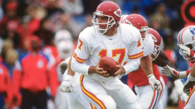 Joe Montana headlines QBs with ties to 49ers, Chiefs