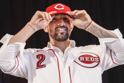 Reds agree to four-year deal with outfielder Nick Castellanos