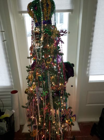 Mardi Gras Tree  Mardi gras diy, Mardi gras decorations, Mardi