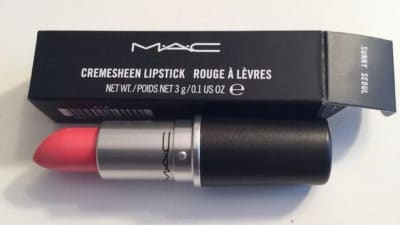 Get free lipstick from MAC Cosmetics for National Lipstick Day