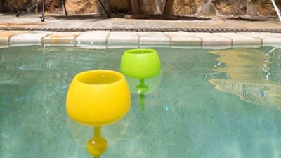 Floating And Self Standing Beach Wine Glass