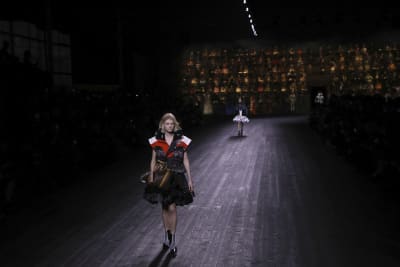 Louis Vuitton Teams Up With Parisian Bike-Maker - DuJour