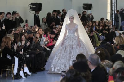 12 spectacular wedding dresses seen at spring-summer 2022 Haute Couture  Fashion Week