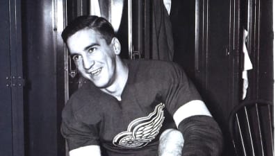 Ted Lindsay, Hall of Fame Scorer Who Powered Red Wings, Dies at 93