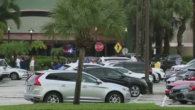 Person hurt after shooting at Town Center at Boca Raton