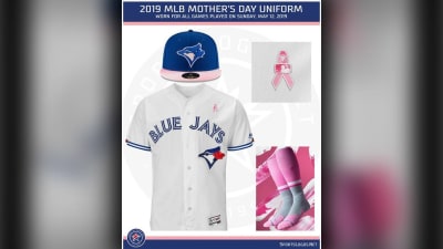 MLB Designs Special Hats and Jerseys for Mother's Day and Father's