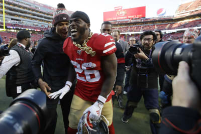 49ers use early season formula on playoff win vs. Vikings