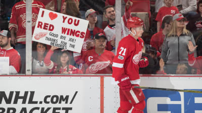 No place like home for Red Wings in Stanley Cup decider