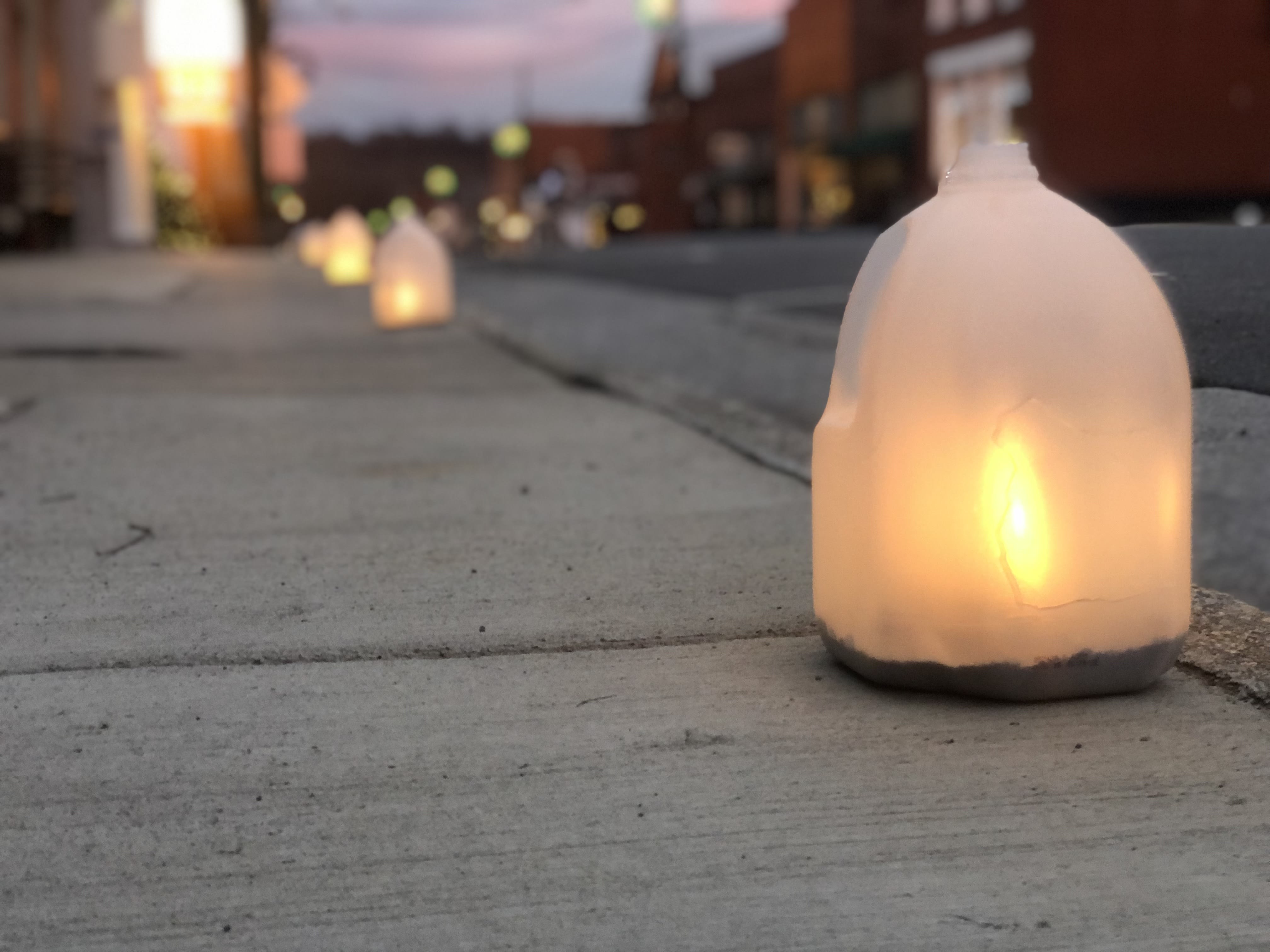 Christmas Events Buchanan Va 2022 Downtown Buchanan Lit Up With Luminaries During Christmas Eve Tradition