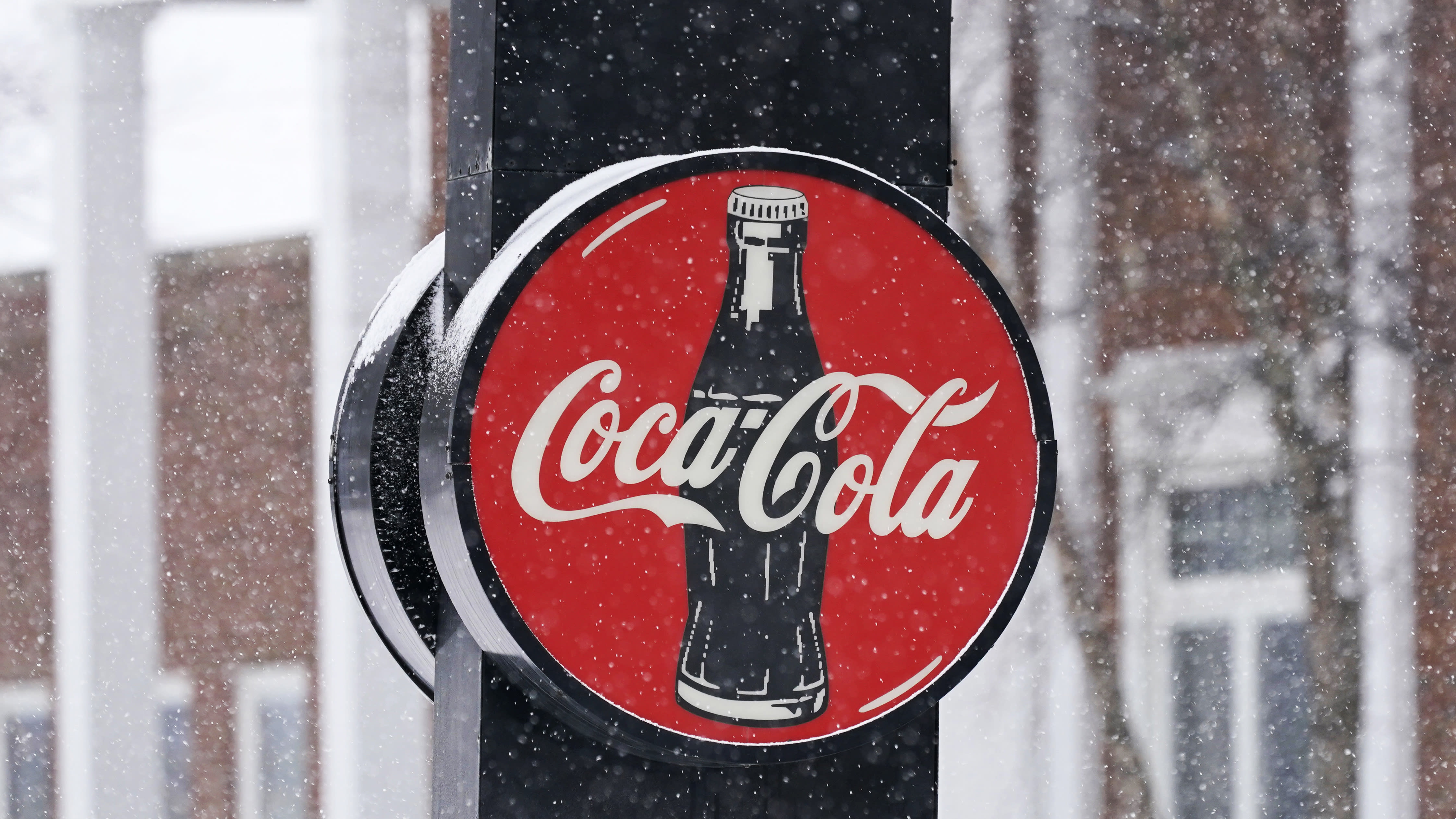 Coca-Cola recall: juices, canned soda contain metal