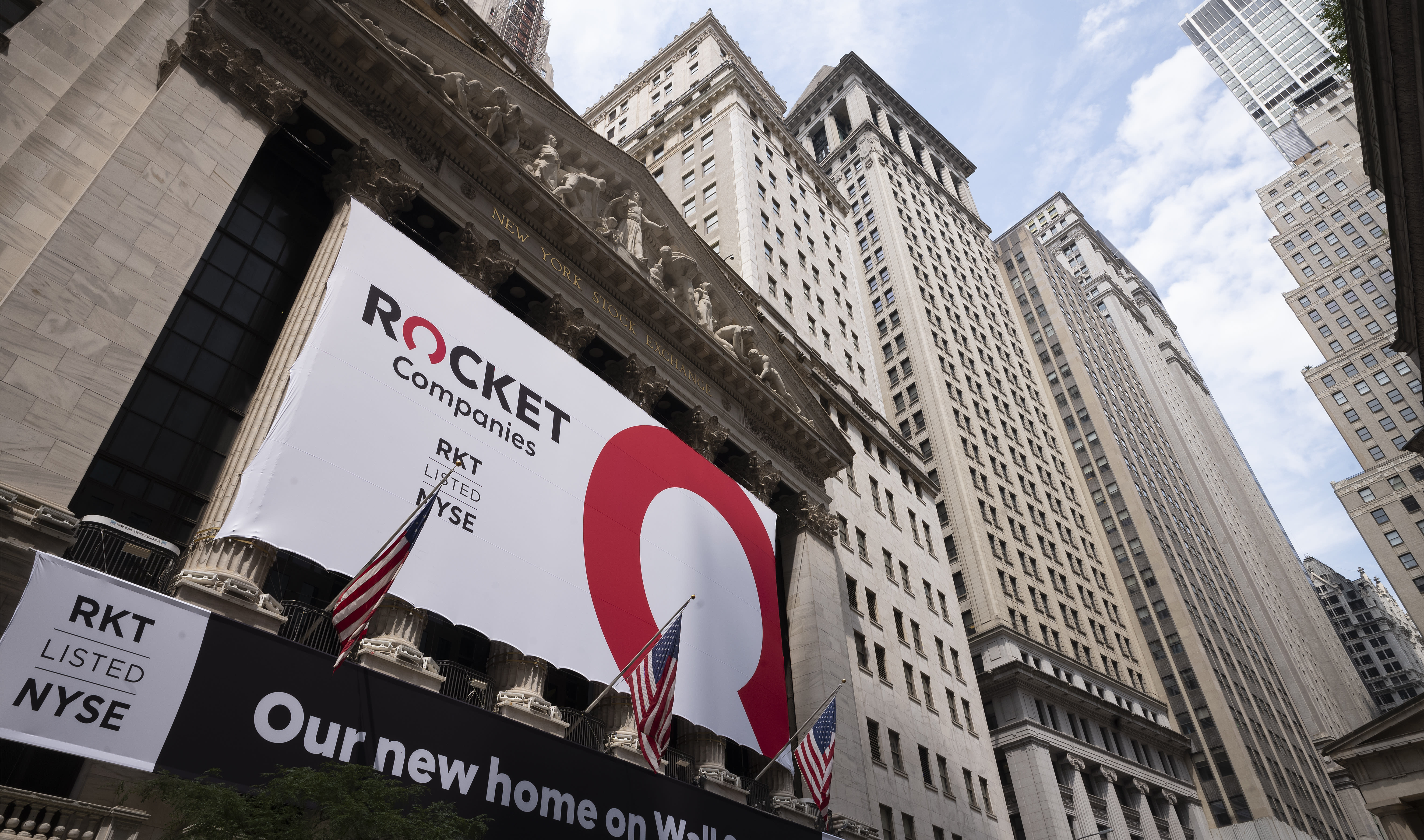 Dan Gilbert S Rocket Shares Rise 70 As Newest Reddit Target