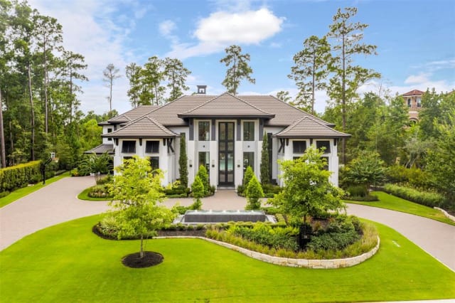Newly-built mansion in The Woodlands boasts walk-in wine