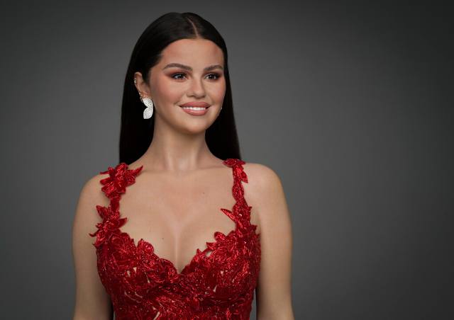 Selena Gomez wax figure stuns in iconic red VMA gown at Madame Tussauds Orlando Selena Gomez wax figure stuns in iconic red VMA gown at Madame Tussauds Orlando